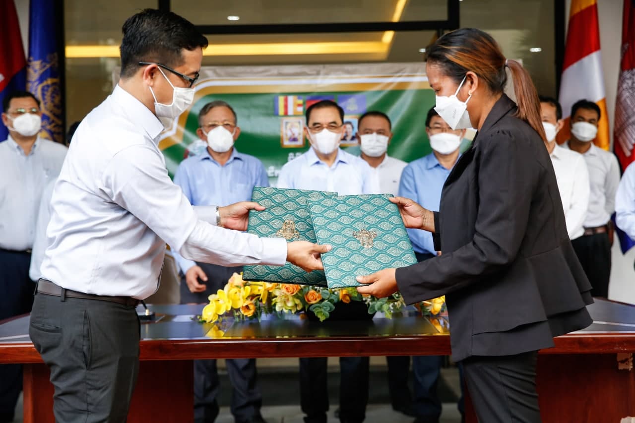 រដ្ឋនិងអង្គការក្រៅរដ្ឋាភិបាលសហការគ្នាលើកកម្ពស់ផលិតផលមាន់ស្រែ