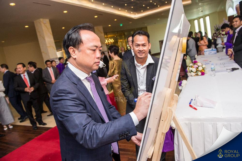 លោកឧកញ្ញា គិត ម៉េង៖ សម្រេចចុះបញ្ជីក្រុមហ៊ុន Telcotech លើផ្សារហ៊ុនកម្ពុជា