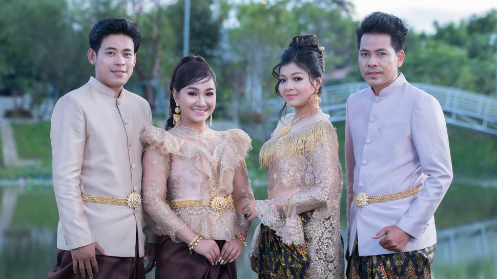 ដាវីត្រា ចេញបទចំរៀងថ្មី «ខ្មែរមានគ្រប់សព្វ» ថតចេញពីស្ទូឌីយោខ្នាតអន្តរ​ជាតិដំបូង​គេរបស់កម្ពុជា (Video inside)