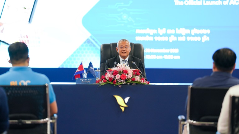 ធនាគារអេស៊ីលដាដាក់សម្ពោធជាផ្លូវការអេស៊ីលីដា អ៊ីសប (Acelda E-Shop)