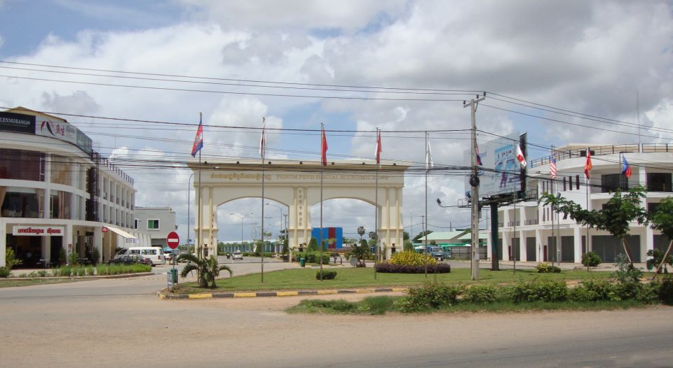 ក្រុមហ៊ុនរ៉ូយយ៉ាល់គ្រុបរបស់លោកគិត ម៉េងទិញភាគហ៊ុនក្រុមហ៊ុនតំបន់សេដ្ឋកិច្ចពិសេសភ្នំពេញ