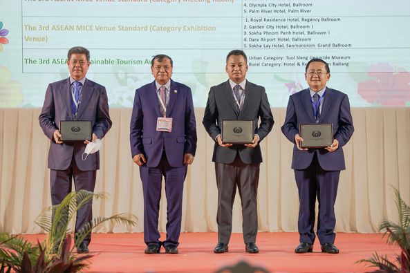 ទីក្រុង​ចំនួន​២១ ទទួលបាន​ពានរង្វាន់​ទីក្រុង​ទេសចរណ៍​ស្អាត​អាស៊ាន​លើក​ទី​៣ ឆ្នាំ​២០២២-២០២៤