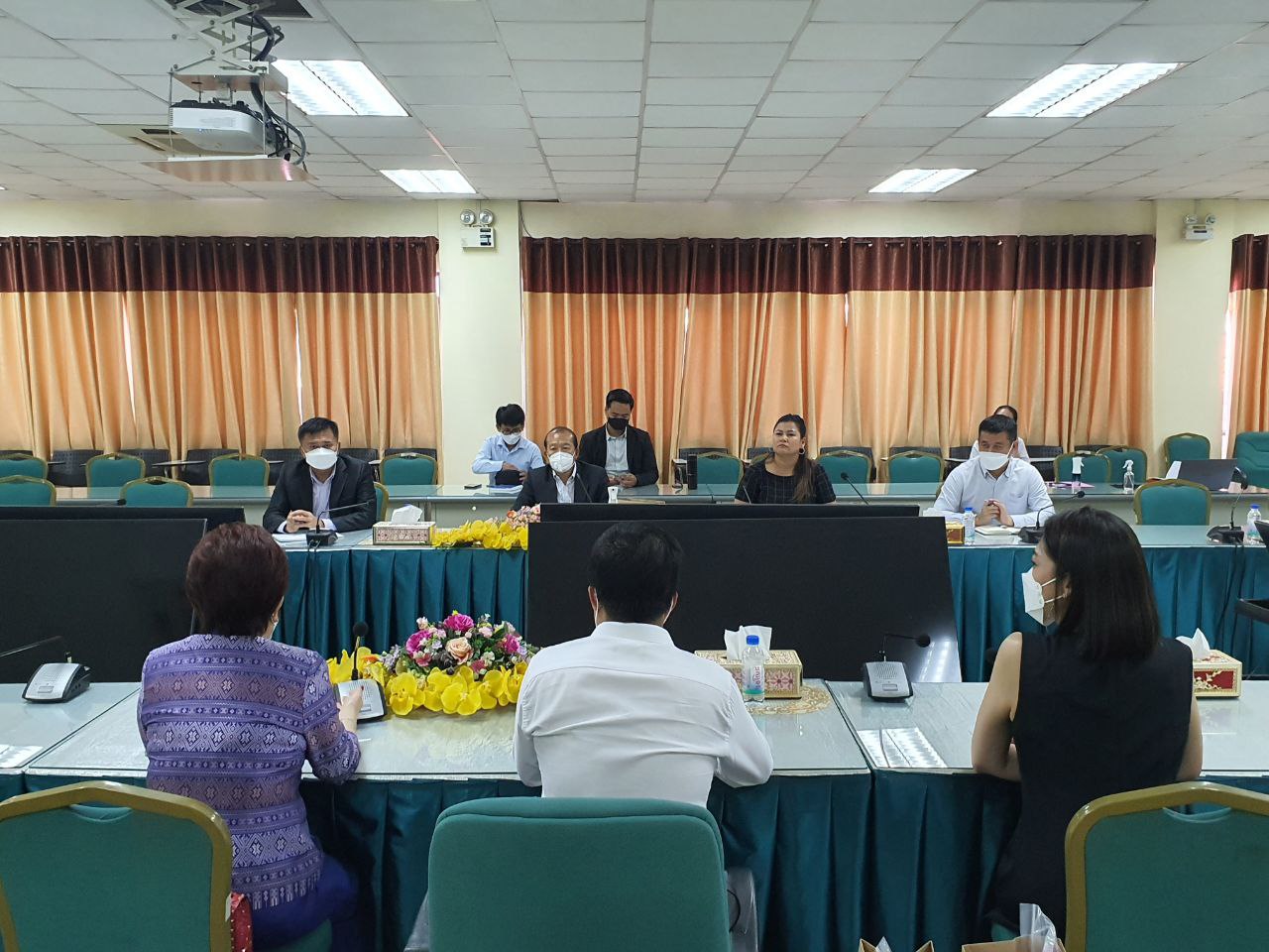 កម្ពុជា-ថៃ សន្យារឹត​ចំណង​កិច្ច​សហប្រតិបត្តិ​ការ​ផ្នែក​ពាណិជ្ជកម្មឱ្យ​កាន់​តែ​រឹងមាំ​