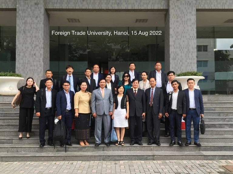 កម្ពុជា-វៀតណាមប្តេជ្ញាបន្តកិច្ចសហប្រតិបត្តិការលើវិស័យ វិស័យដឹកជញ្ជូន និងភស្តុភារកម្ម