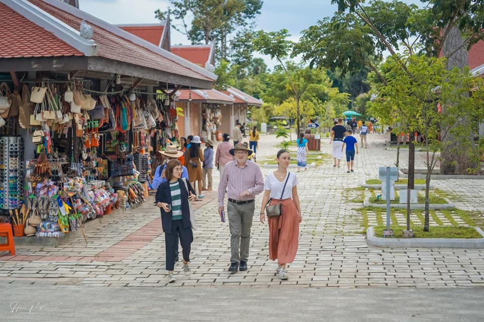 SME Bank បានផ្តល់កម្ចីសរុប ២០ លានដុល្លារ​ដល់ម្ចាស់អាជីវកម្មក្នុងវិស័យទេសចរណ៍ចំនួន១៤៦ ទទួលកម្ចីសរុប ២០លានដុល្លារ
