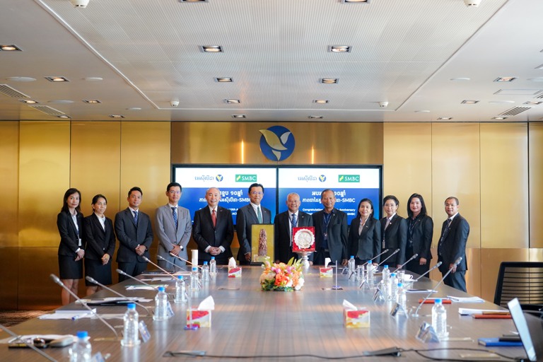 ធនាគារ អេស៉ីលីដា ប្រារព្ធពិធីអបអរសាទរខួប១០ឆ្នាំនៃភាពជាដៃគូជោគជ័យ ជាមួយធនាគារ SMBC របស់ជប៉ុន   