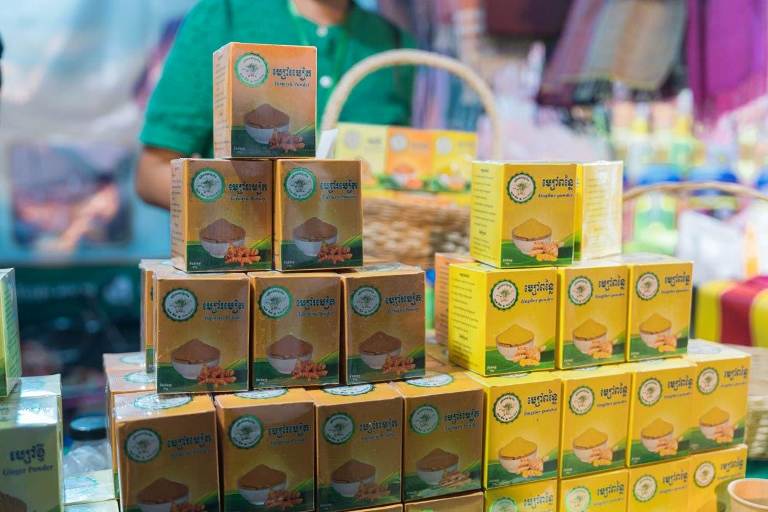 ផលិតផលខ្មែរជាង៥០០មុខ ត្រូវបាននាំមកបង្ហាញ-ដាក់លក់ក្នុងឱកាសបុណ្យទន្លេ