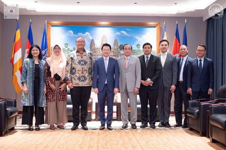 កម្ពុជា-ឥណ្ឌូនេស៊ីនឹងពង្រីកការហោះហើរត្រង់