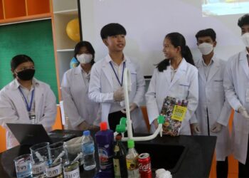 ADB’s $80 Million Project to Enhance Access and Quality of Secondary Education in Cambodia